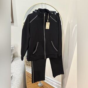 NWT Elie Tahari soft scuba Black Zip-Up mock neck Jacket and Pant Set Size Large